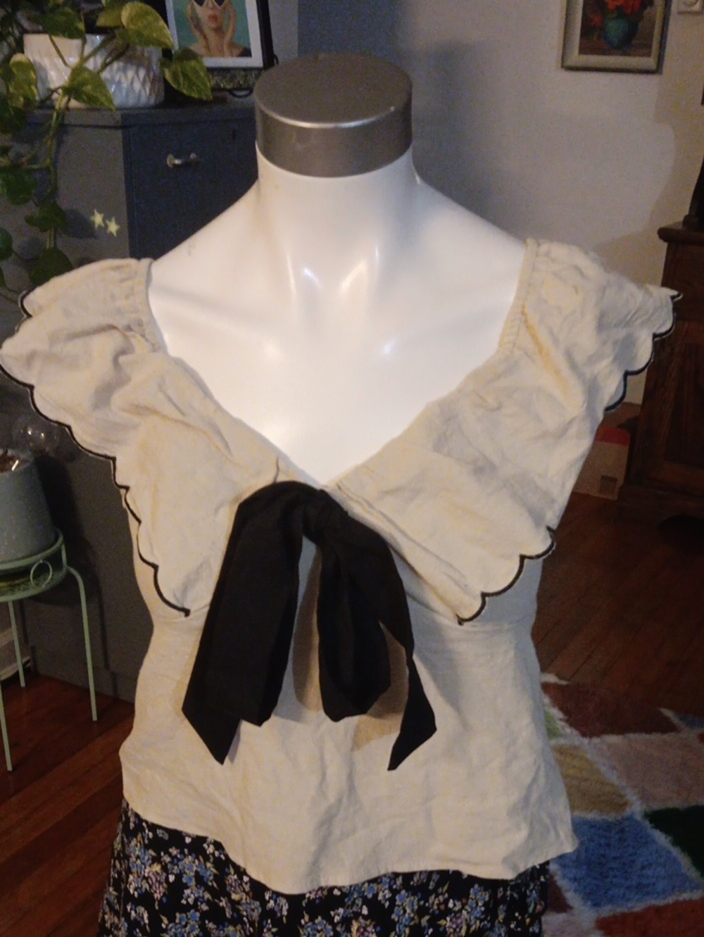 SHEIN Cream Ruffle V-Neck Top with Black Bow Tie